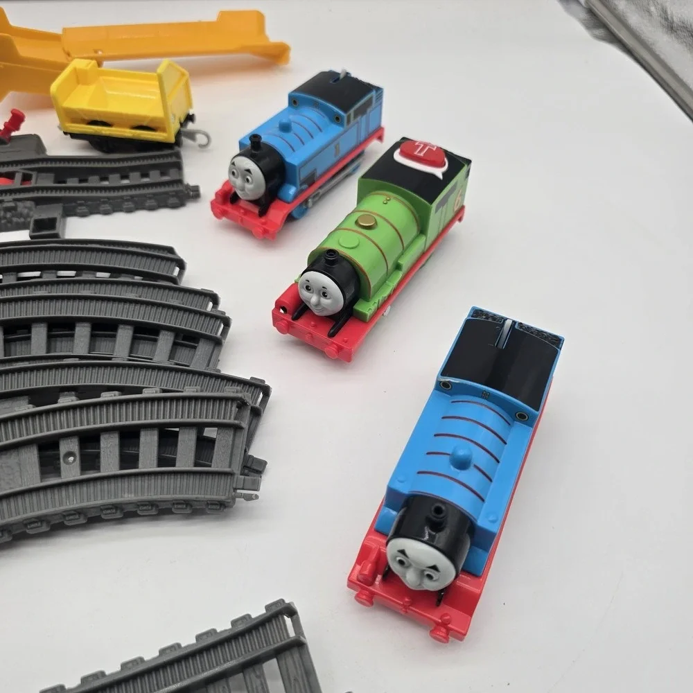 Thomas and Friends Lot Of 17 Pieces- Trackmaster Trains‎ & Track Various Items